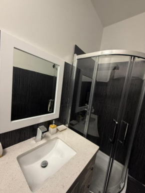 Exotic Couple Suite Near Downtown